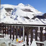 Hotel Madame Et Ibiza Les Deux Alpes