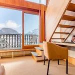 Madame Et Ibiza Hotel Les Deux Alpes