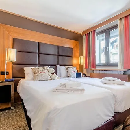 Madame Ibiza Hotel Les Deux Alpes