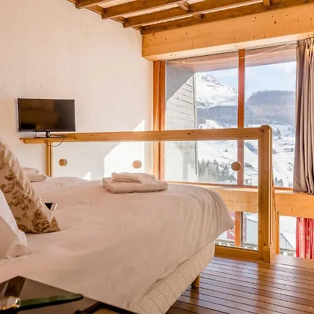 Madame Et Ibiza Hotel