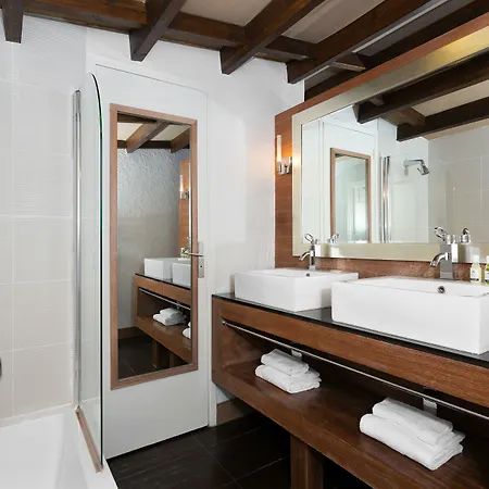 Madame Et Ibiza Hotel Les Deux Alpes