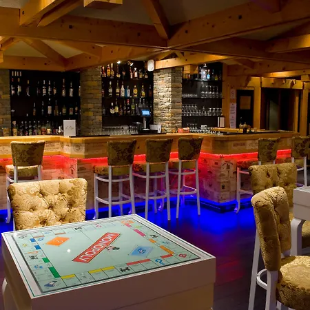 Madame Et Ibiza Hotel Les Deux Alpes