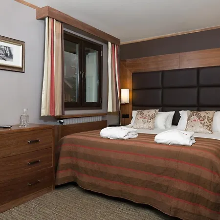 فندق Madame Ibiza 3*