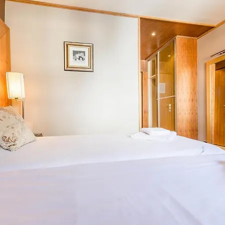 Madame Et Ibiza Les Deux Alpes