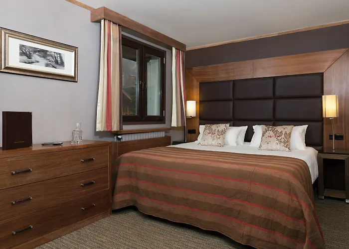 Madame Et Ibiza Hotel