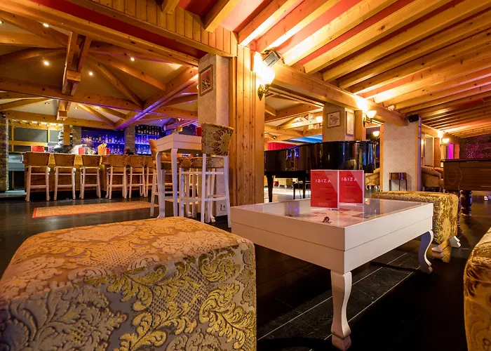 Madame Et Ibiza Hotel Les Deux Alpes