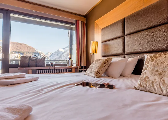 Madame Et Ibiza Hotel Les Deux Alpes