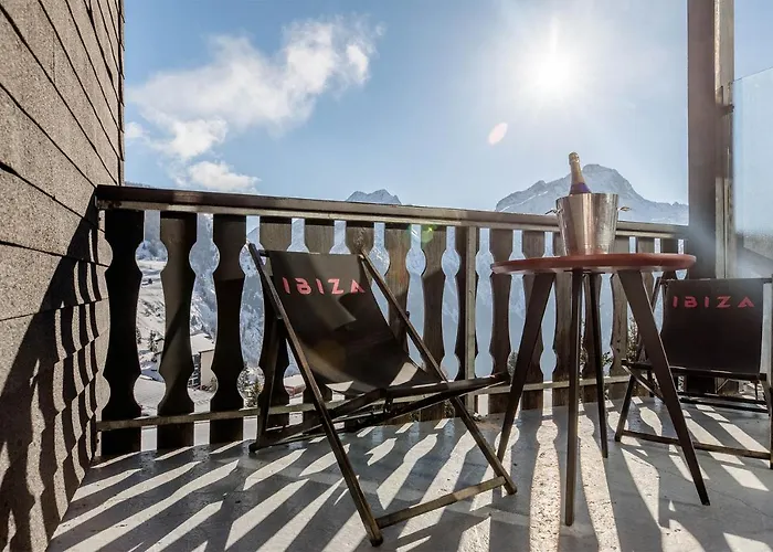 Madame Et Ibiza Hotel 3*